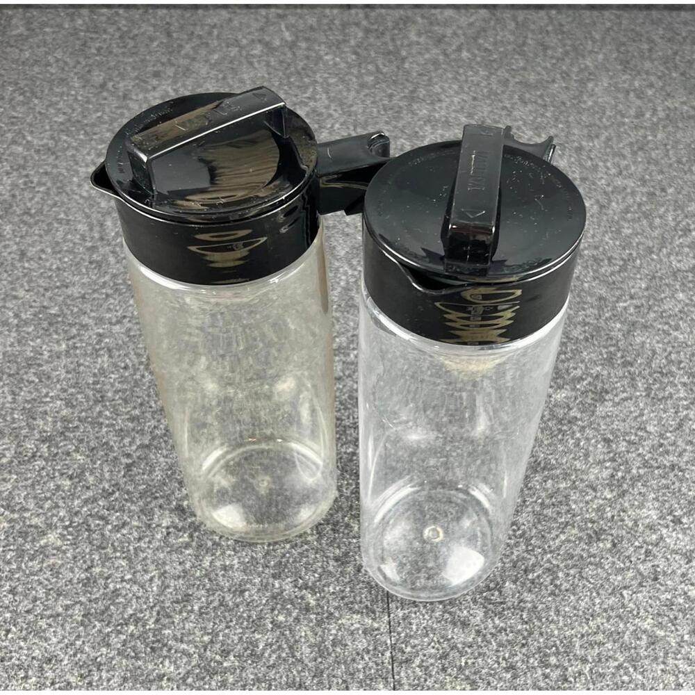 Takeya Airtight Pitchers – Set of 2 – 2QT / 64oz – BPA‑Free – Made in USA